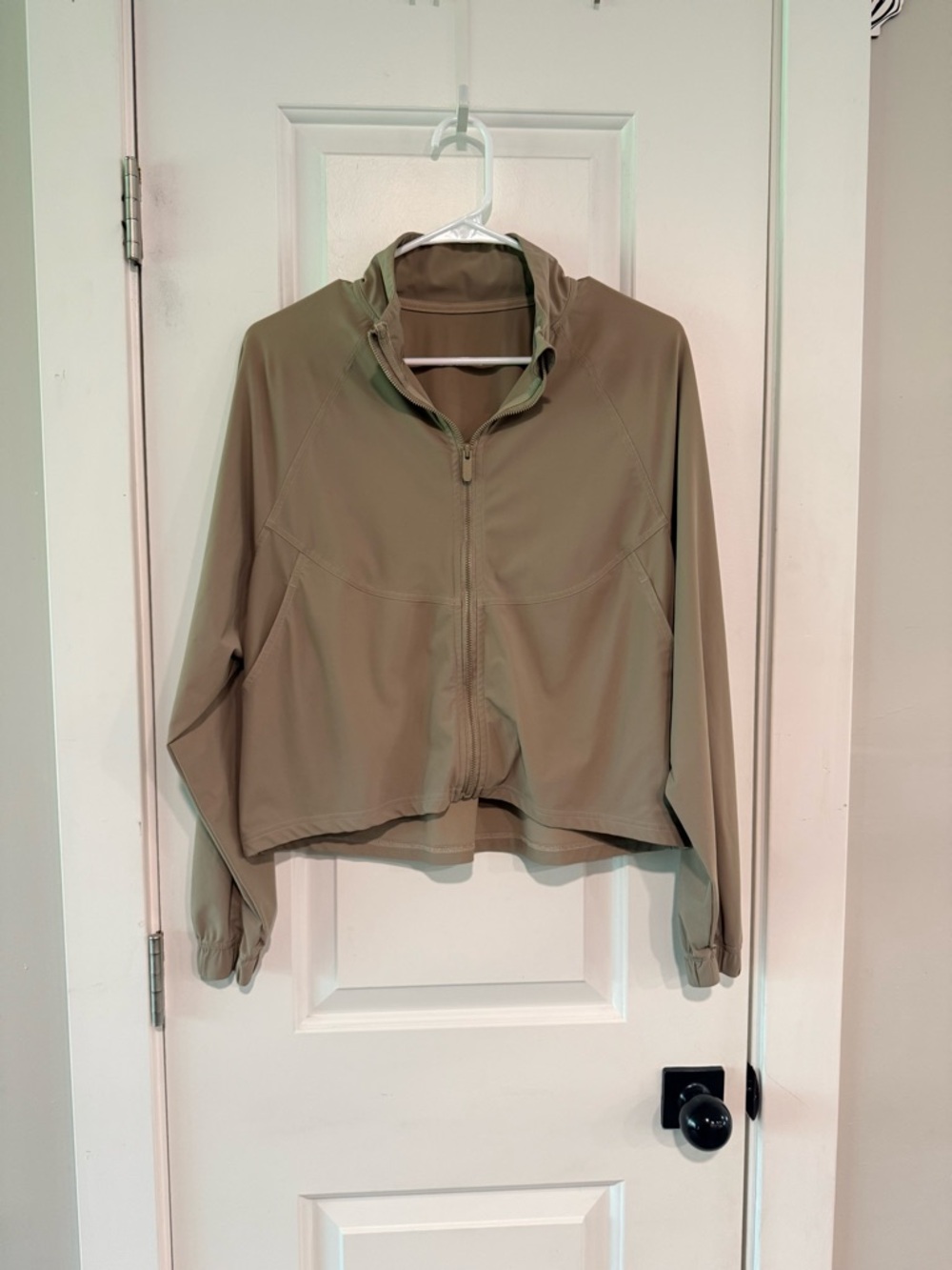 Taupe Cropped Lightweight Zip Front Jacket Women’s Oversized Fit - Picture 2 of 7